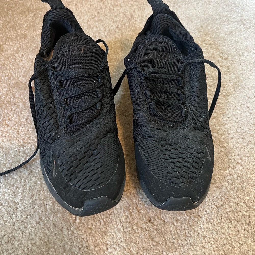 Nike Air270 Black Athletic Sneakers